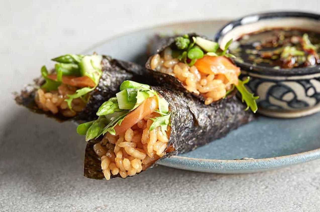4 Things To Know About Hand Roll Sushi