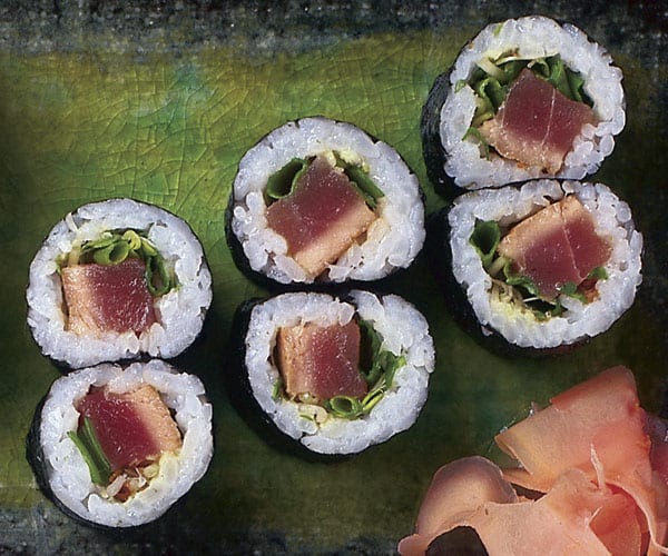 Seared Tuna Sushi Roll