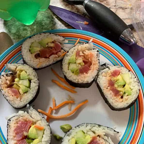 Wasabi Spicy Tuna Sushi Roll