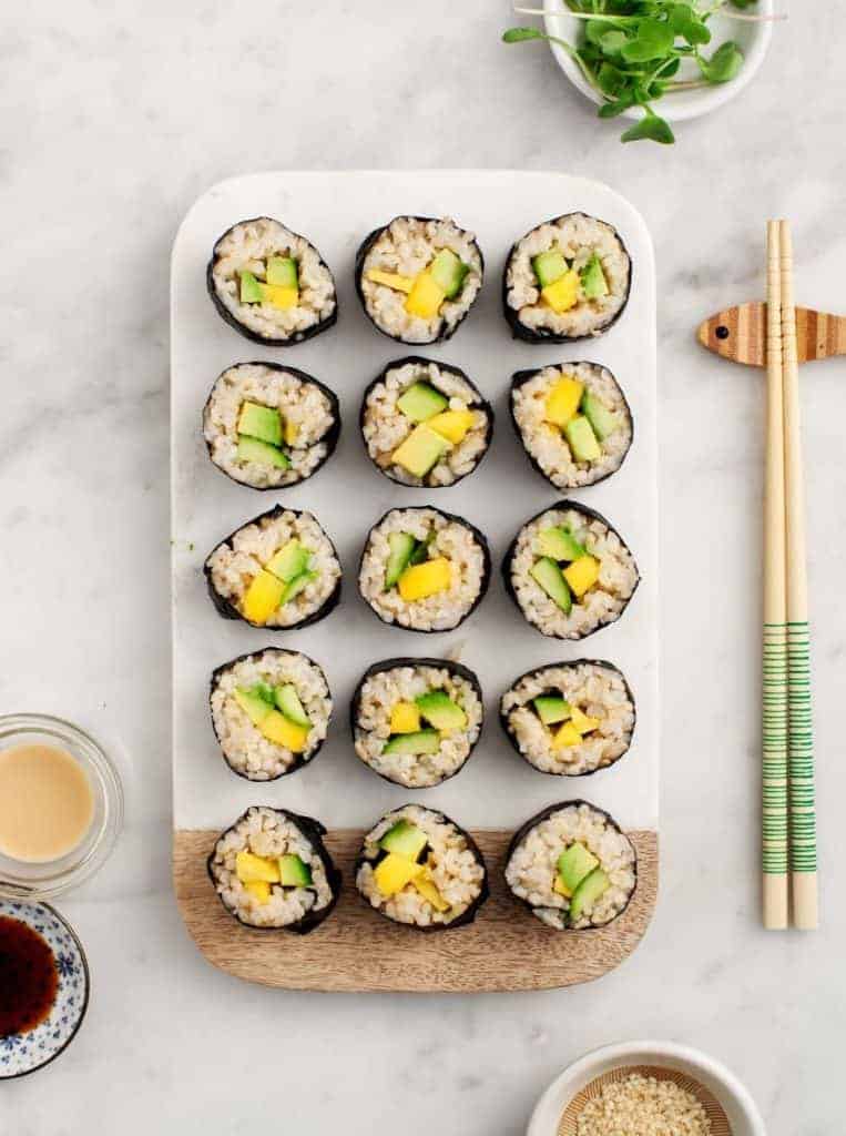 sushi avocado roll