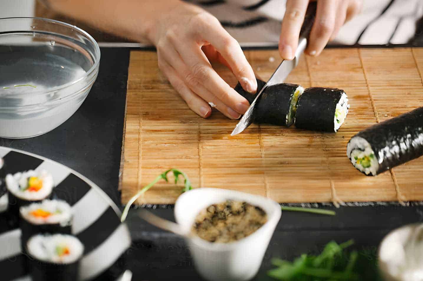sushi cut roll