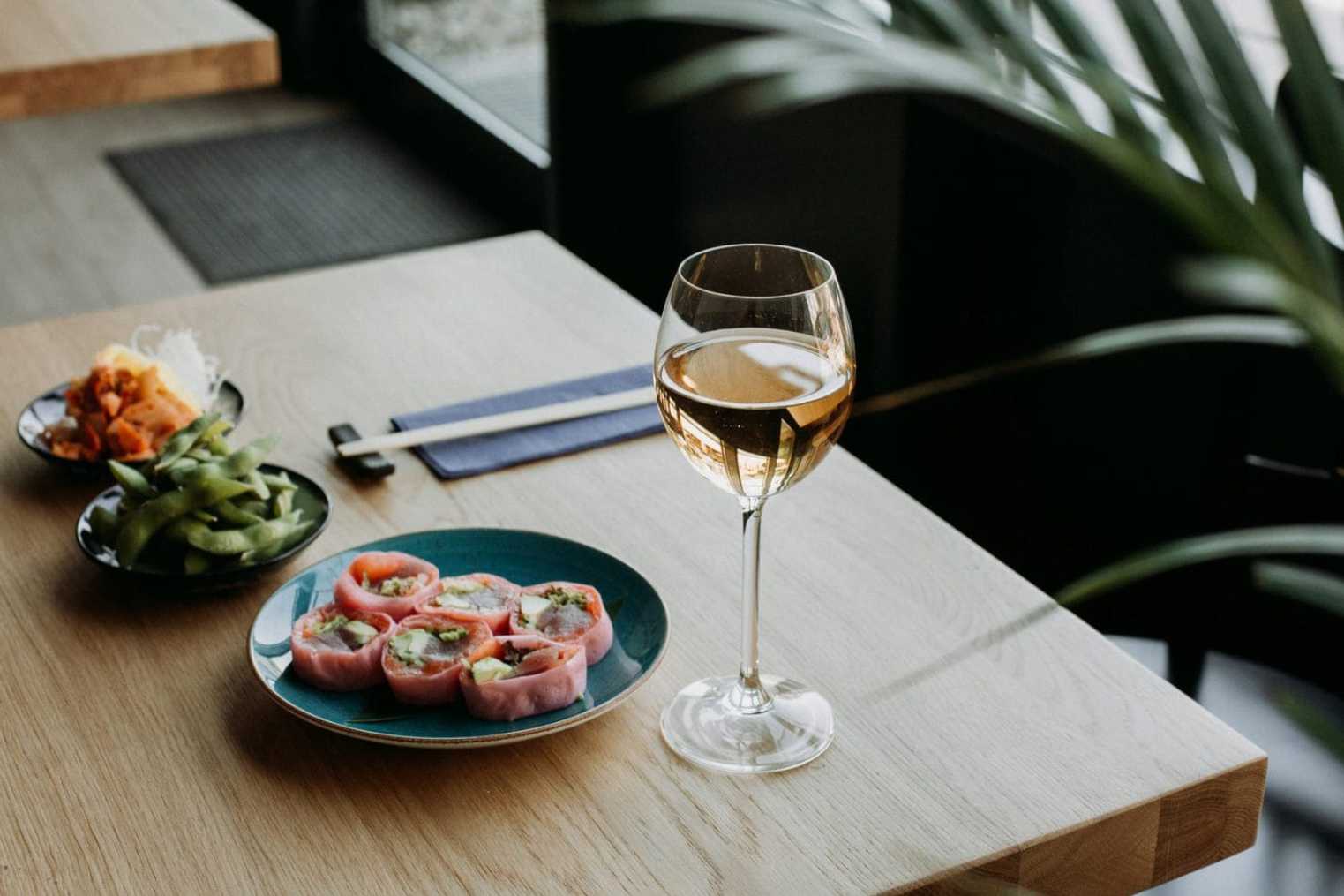 wine with sushi