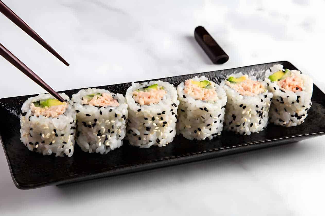 how many calories are in a roll of sushi-Spicy Tuna Roll