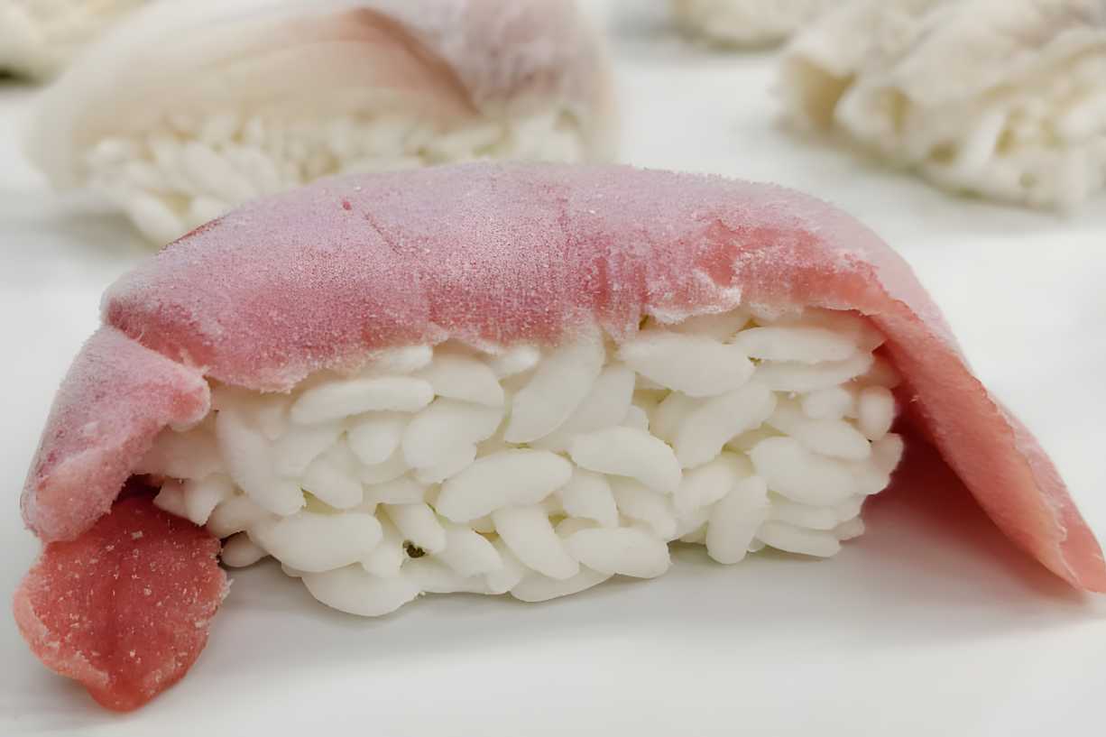 can you freeze sushi rolls