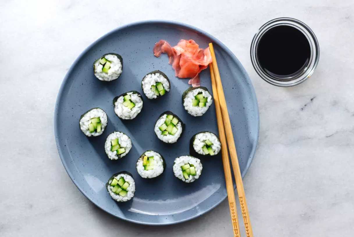 cucumber sushi roll