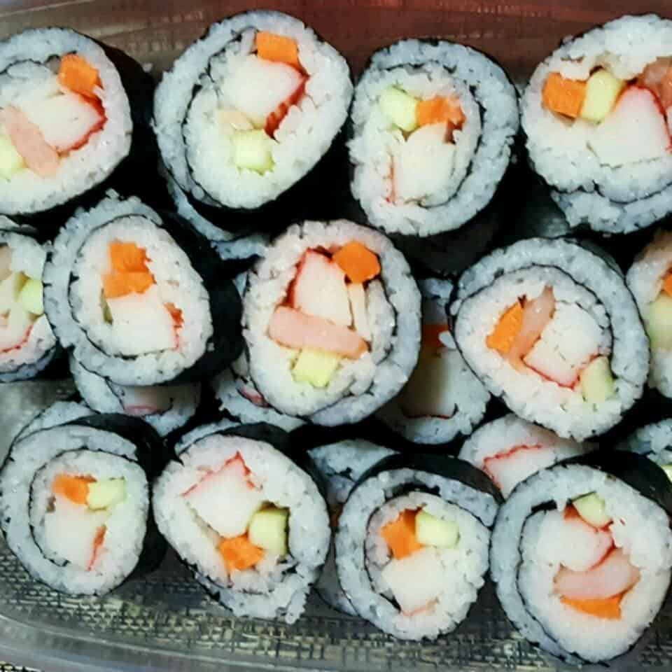 snow rolls sushi
