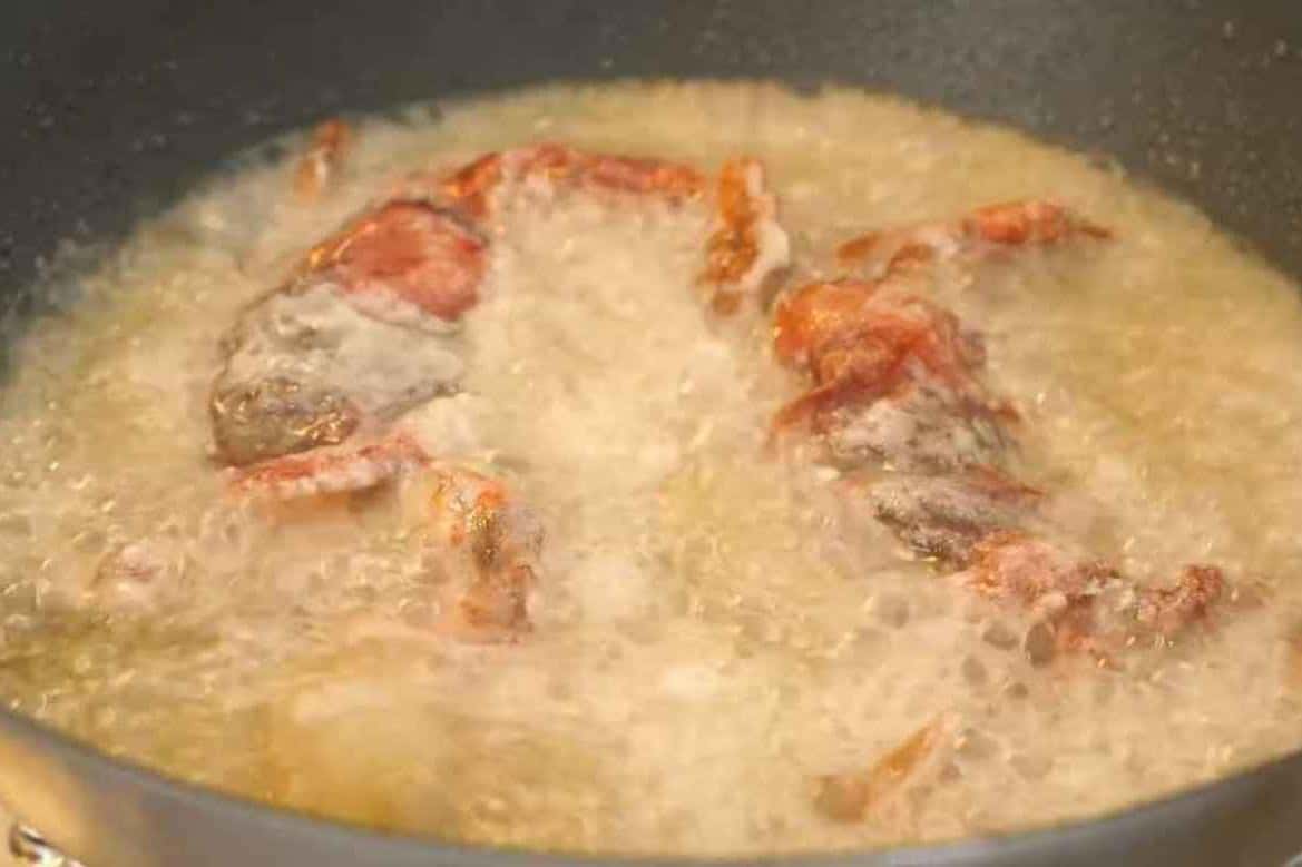Fry the soft-shell crab