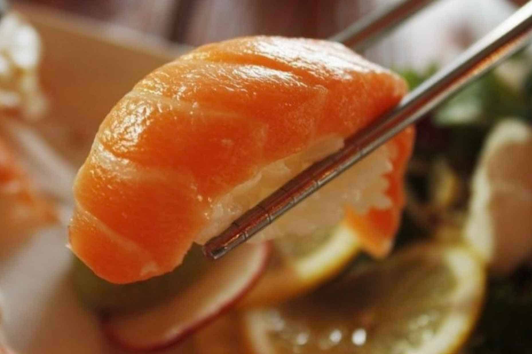 What Are The Risks of Eating Sushi While Breastfeeding